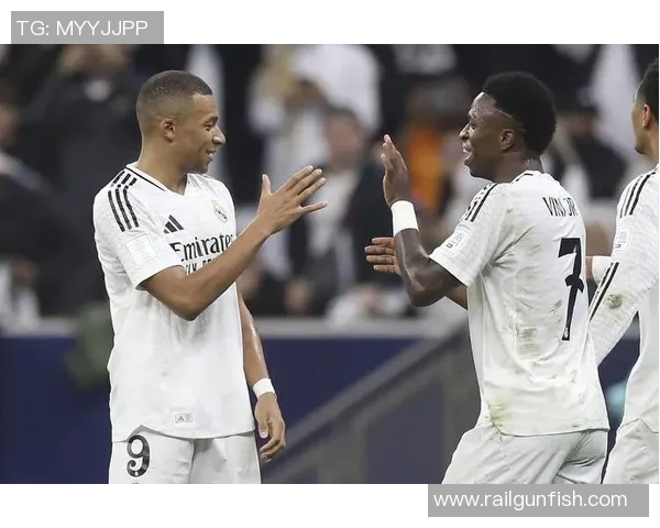 热刺主场迎战利物浦强强对话谁能笑到最后